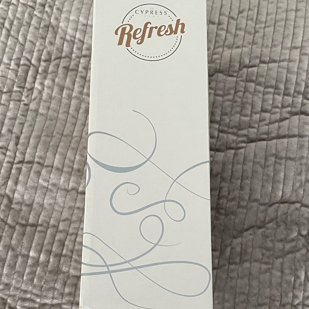 Cypress Home Wedding Day Décor Mr. and Mrs. Champagne Flutes - BRAND NEW!!! - Picture 7 of 13